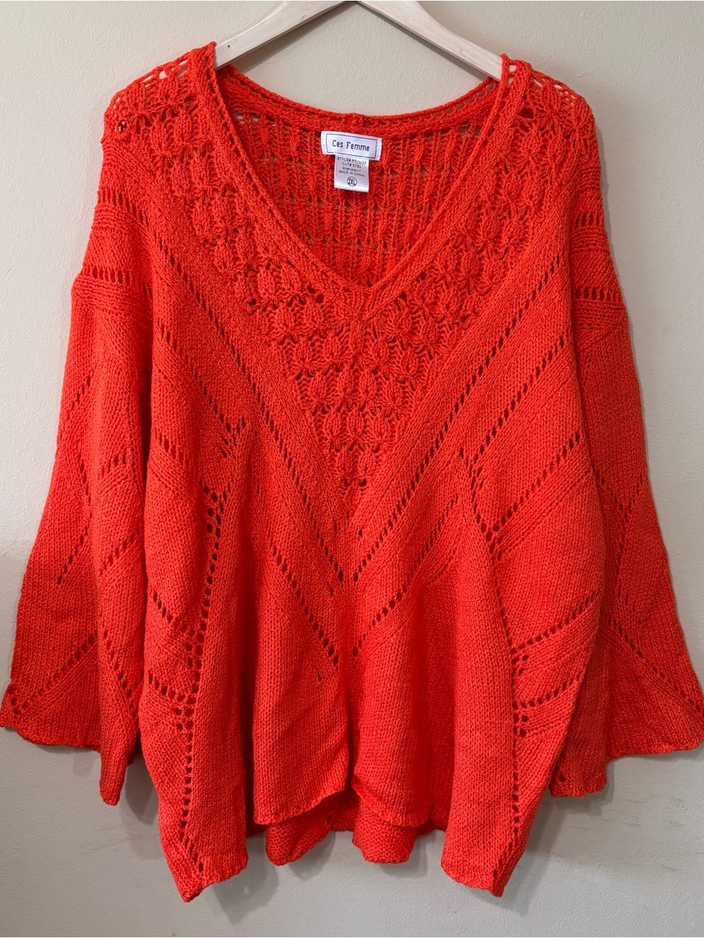 Ces Femme Orange Crochet V-Neck Knit Sweater